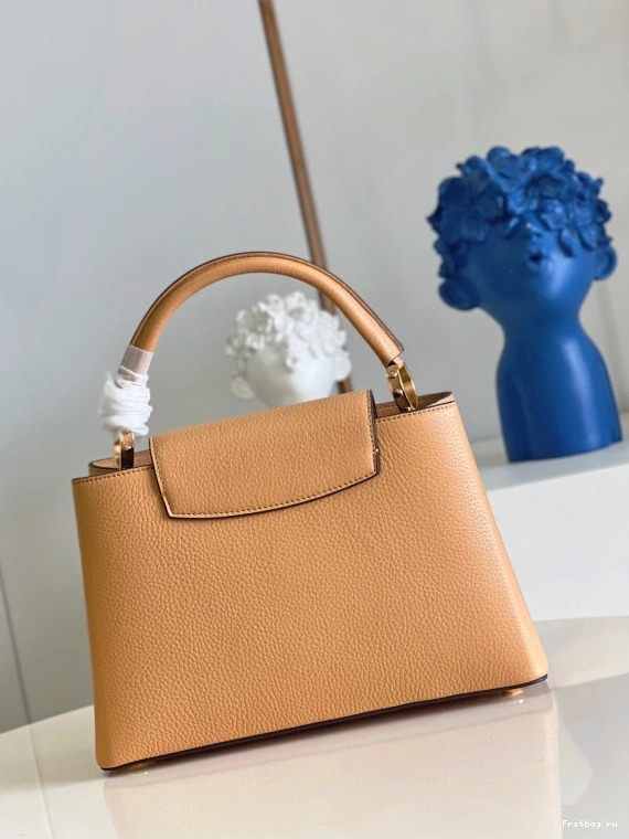 Frstbag ru LOUIS CAPUCINES BB VUITTON 0816